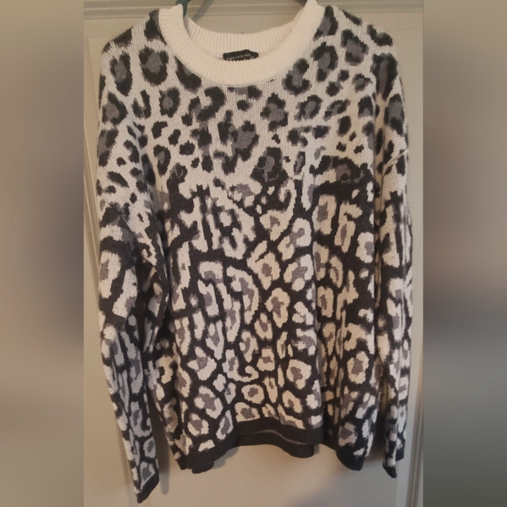 Saks Fifth Ave Womens Cozy Crewneck Leopard Print Sweater Size Large